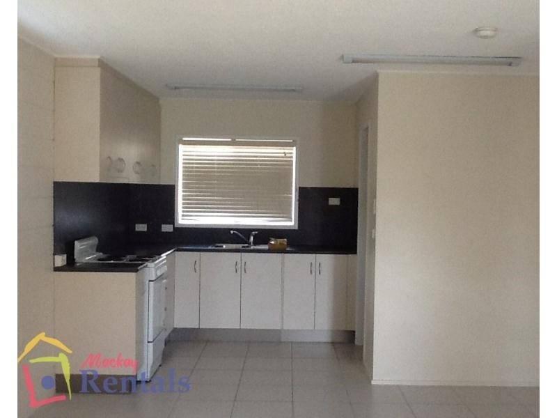 1/8 Meadow Street, North Mackay QLD 4740