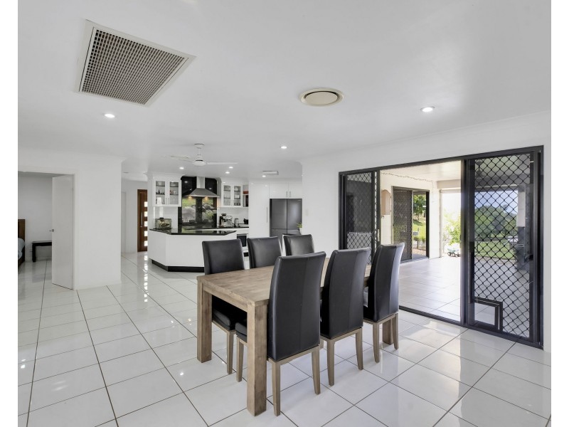 8 Shetland Court, Erakala QLD 4740