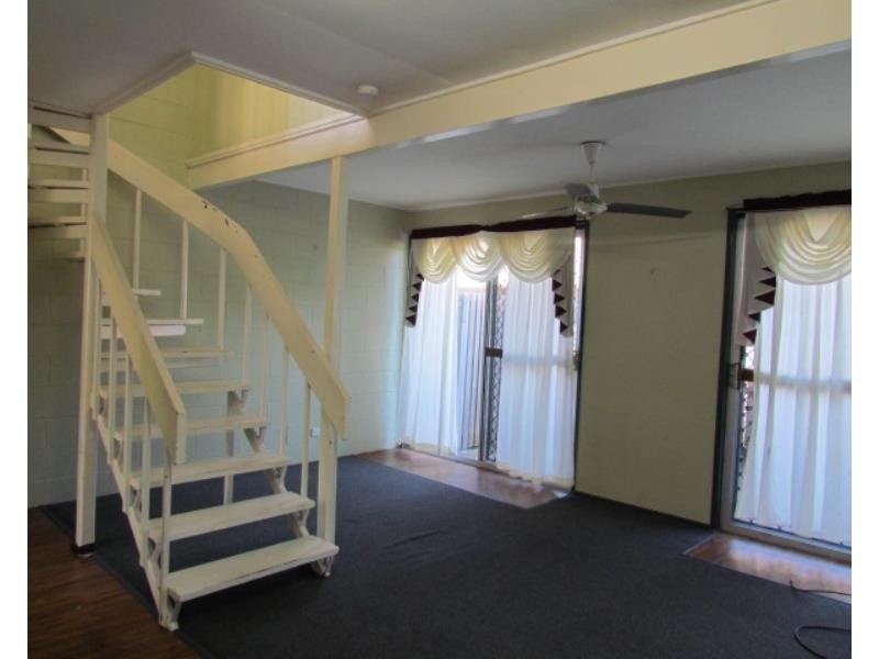 1/12 East Gordon Street, Mackay QLD 4740