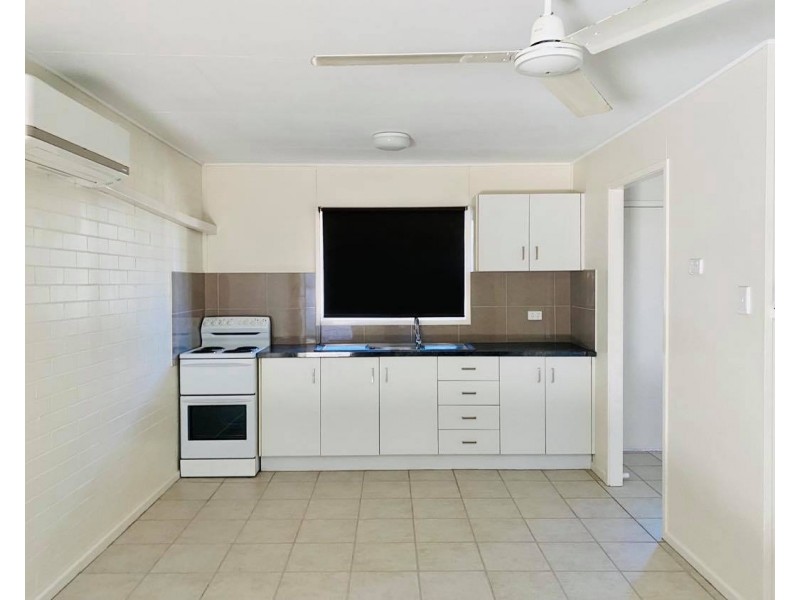 2/68 Bridge Road, South Mackay QLD 4740