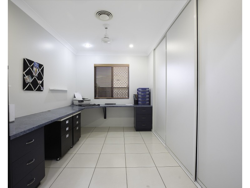 17 Sturt Crescent, Erakala QLD 4740