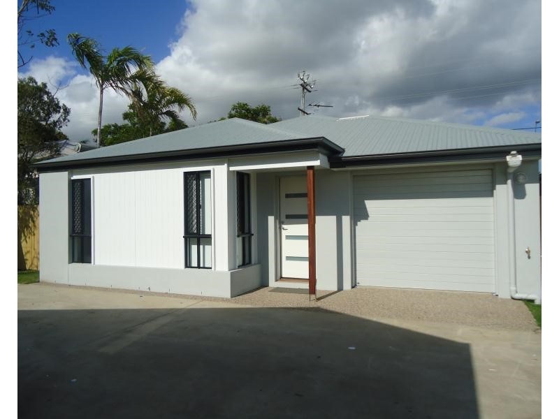 2C Mansfield Drive, Beaconsfield QLD 4740