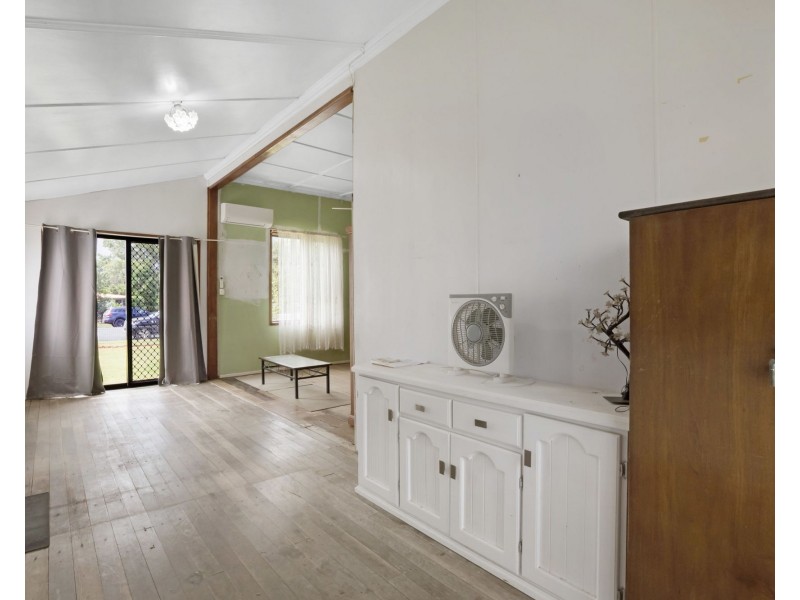 6 Caroline Street, Mirani QLD 4754