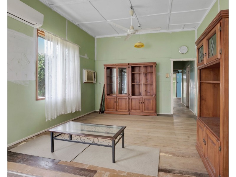 6 Caroline Street, Mirani QLD 4754