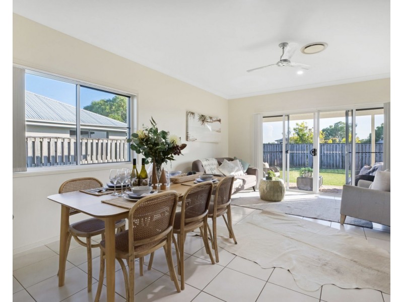 37 Coogee Terrace, Blacks Beach QLD 4740