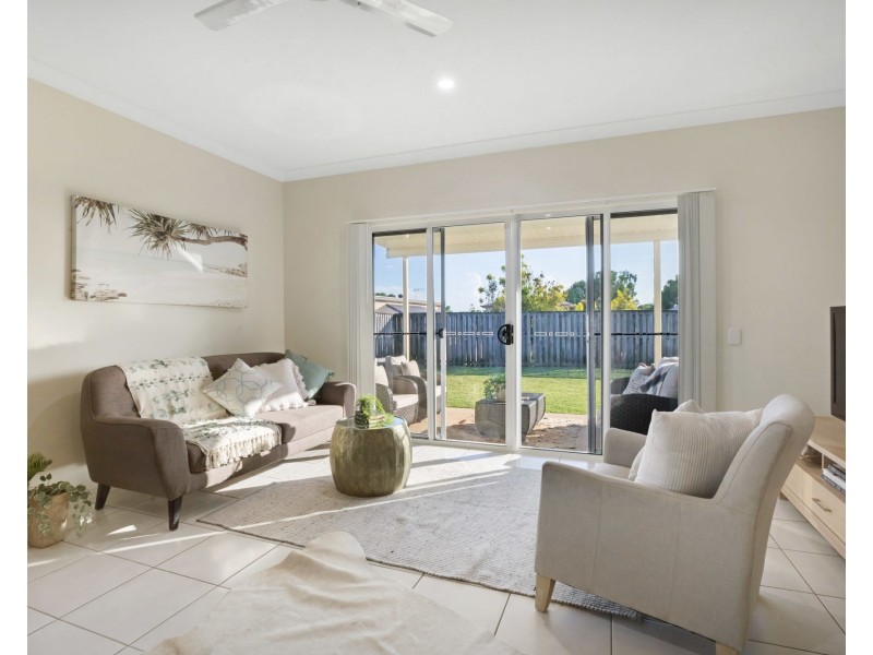 37 Coogee Terrace, Blacks Beach QLD 4740