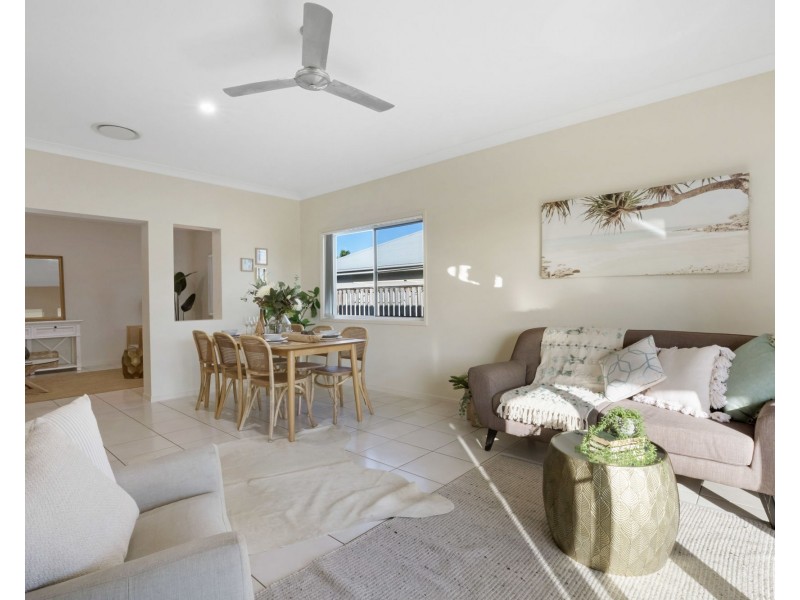 37 Coogee Terrace, Blacks Beach QLD 4740