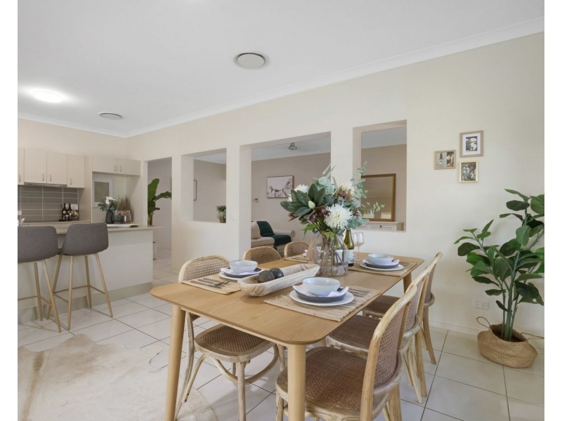 37 Coogee Terrace, Blacks Beach QLD 4740
