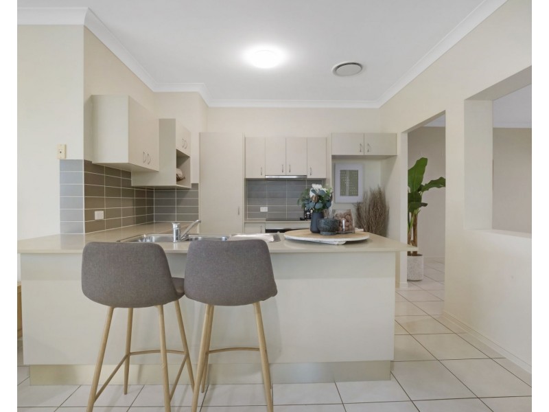 37 Coogee Terrace, Blacks Beach QLD 4740