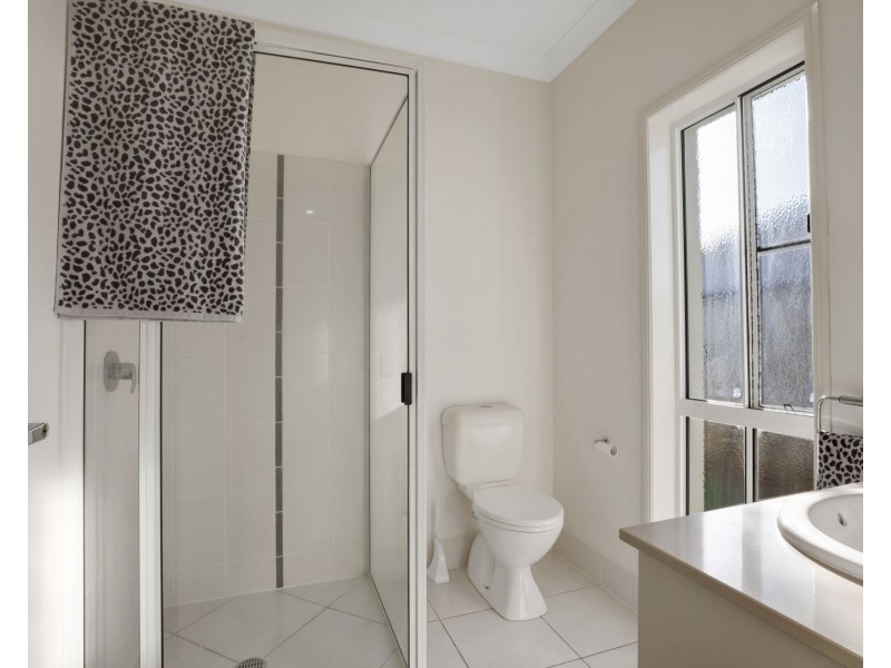 37 Coogee Terrace, Blacks Beach QLD 4740