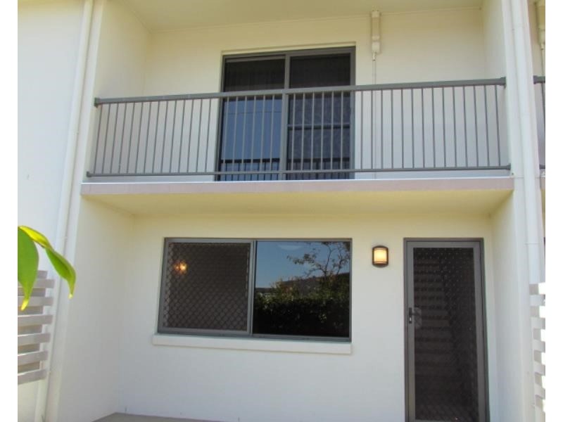 2/361 Alfred Street, Mackay QLD 4740