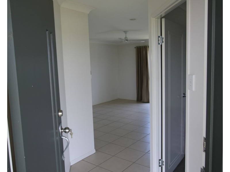 14 Amelia Drive, Mirani QLD 4754