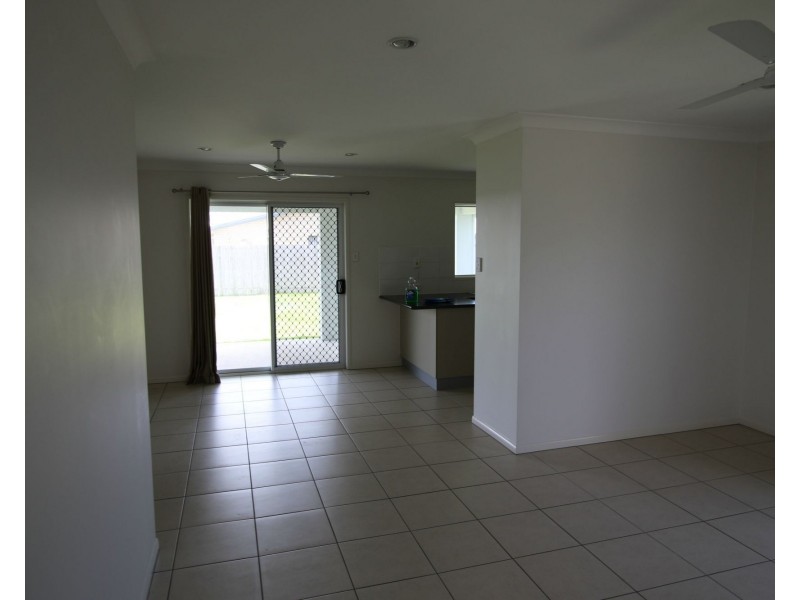14 Amelia Drive, Mirani QLD 4754