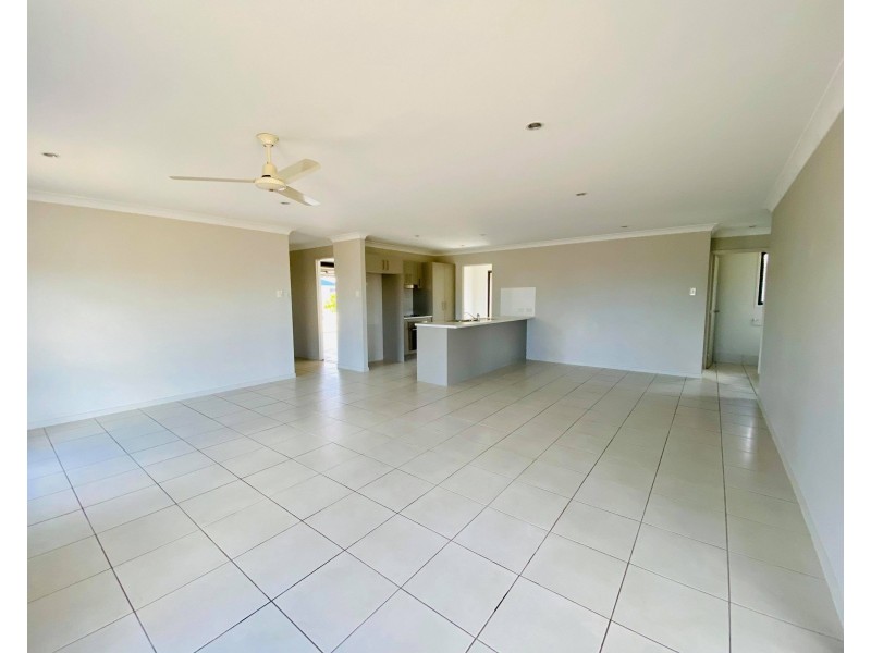 2 Nives St, Mirani QLD 4754