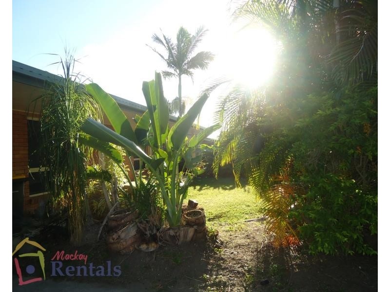 11 Holmes  Drive, Beaconsfield QLD 4740