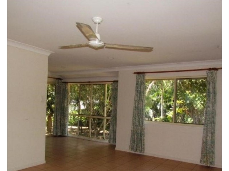 25 Gentle Avenue, Bucasia QLD 4750