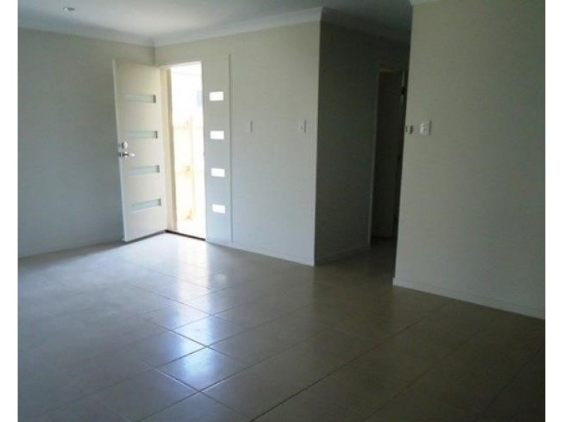 2H Mansfield Drive, Beaconsfield QLD 4740