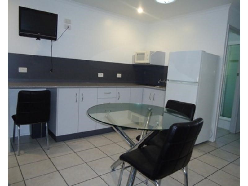 10B Blue Pacific Village, 26 Bourke Street, Blacks Beach QLD 4740