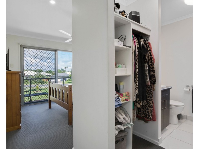 12 Surrey Court, Ooralea QLD 4740