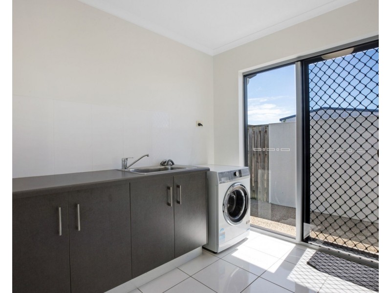 12 Surrey Court, Ooralea QLD 4740