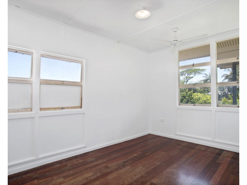 63 Paradise Street, South Mackay QLD 4740