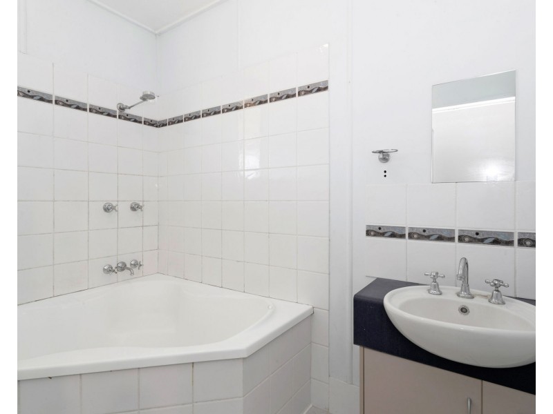 63 Paradise Street, South Mackay QLD 4740