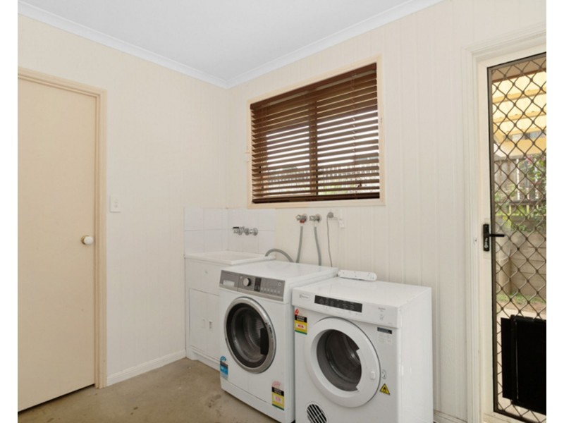 11 Sharp Street, Rural View QLD 4740