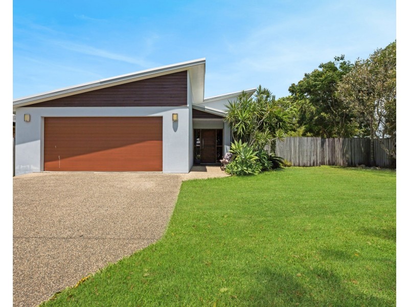 8 Monash Way, Ooralea QLD 4740