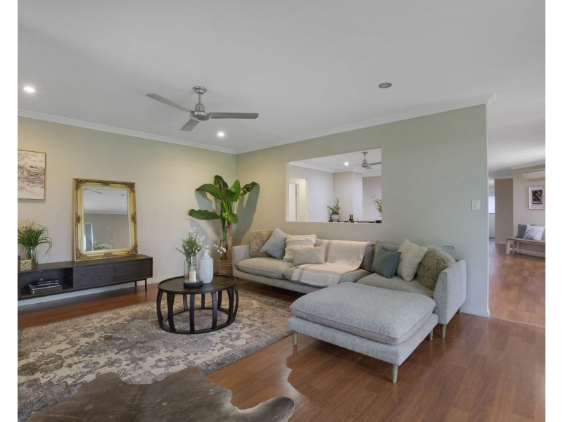 8 Monash Way, Ooralea QLD 4740