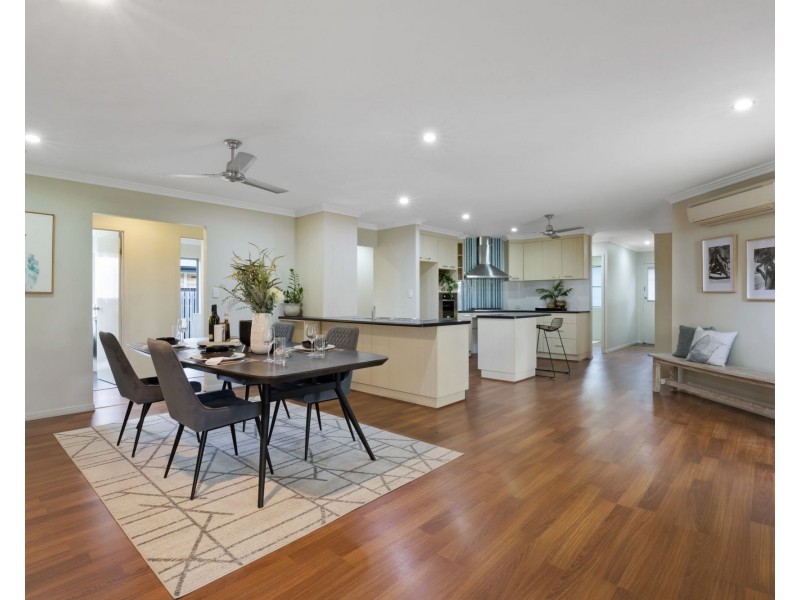 8 Monash Way, Ooralea QLD 4740