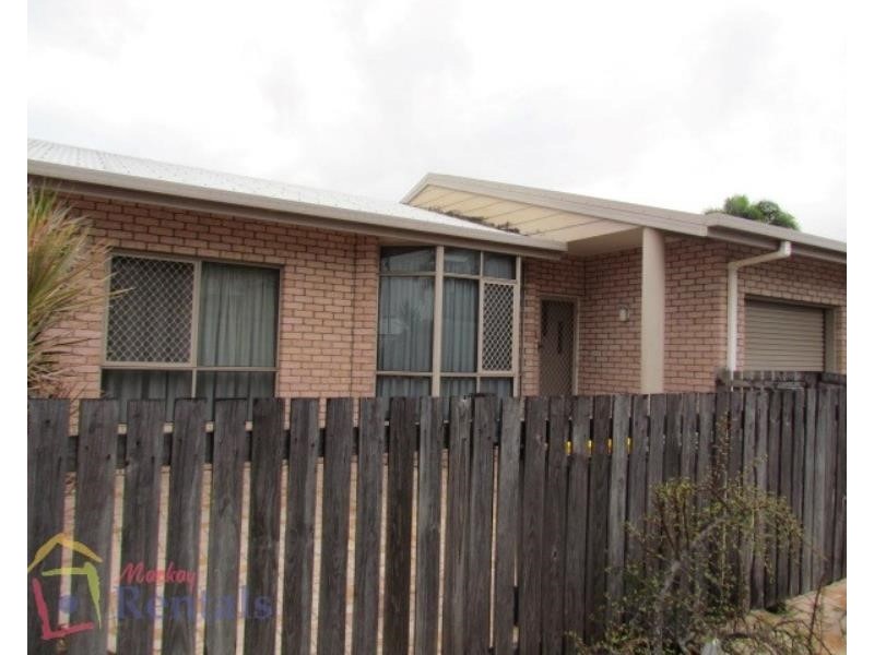 2/458 Bridge Road, West Mackay QLD 4740