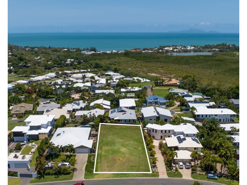 9 Coral Ridge Drive, Eimeo QLD 4740