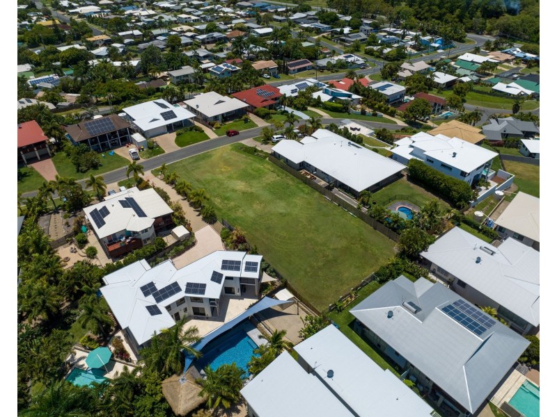 9 Coral Ridge Drive, Eimeo QLD 4740