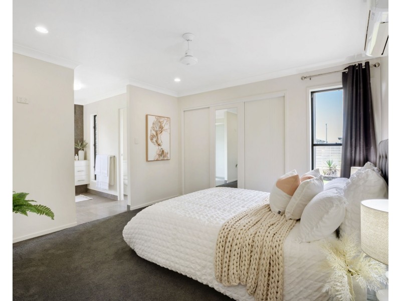 1 Surrey Court, Ooralea QLD 4740