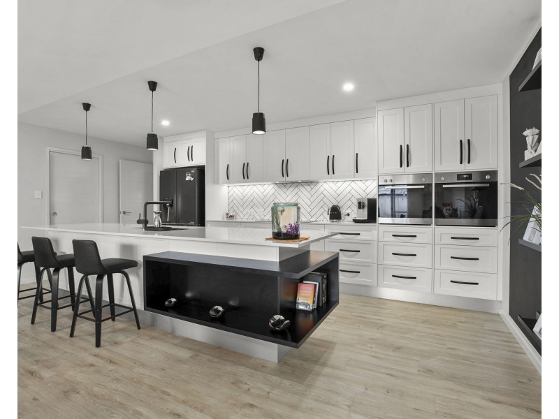 9 Janmac Place, Richmond QLD 4740