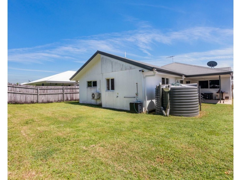 18 Helmsman Drive, Bucasia QLD 4750