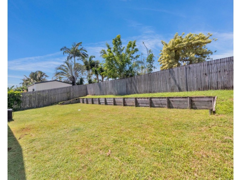18 Helmsman Drive, Bucasia QLD 4750