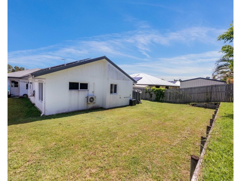 18 Helmsman Drive, Bucasia QLD 4750