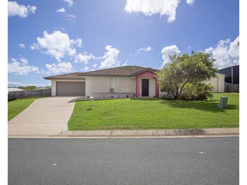 7 Highcrest Court, Bucasia QLD 4750