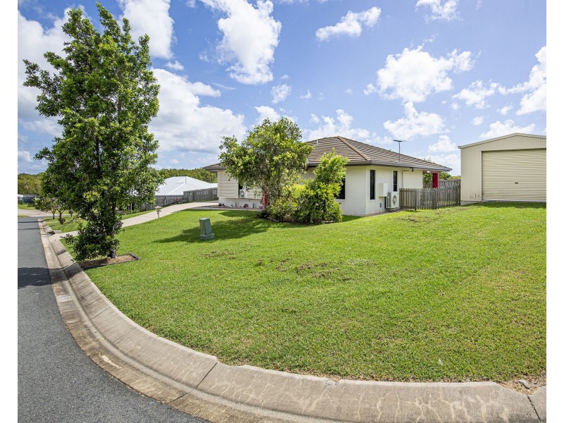 7 Highcrest Court, Bucasia QLD 4750