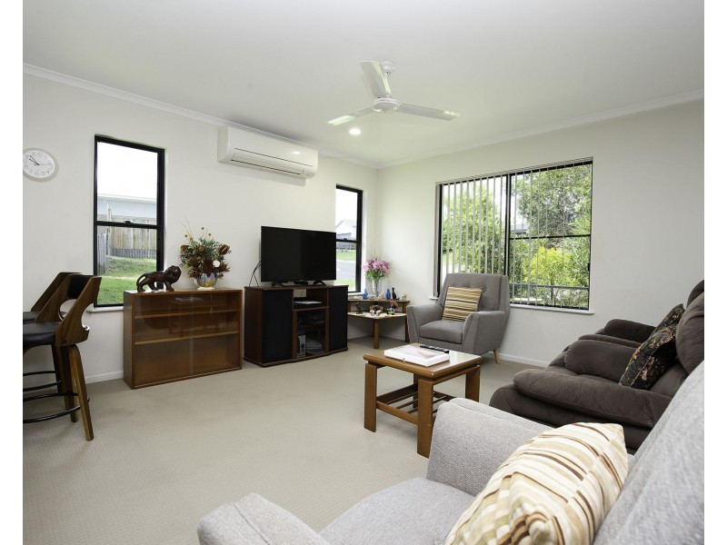 7 Highcrest Court, Bucasia QLD 4750