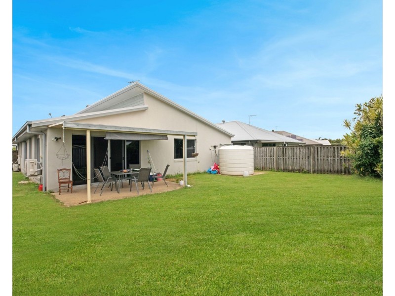 51 Coogee Terrace, Blacks Beach QLD 4740