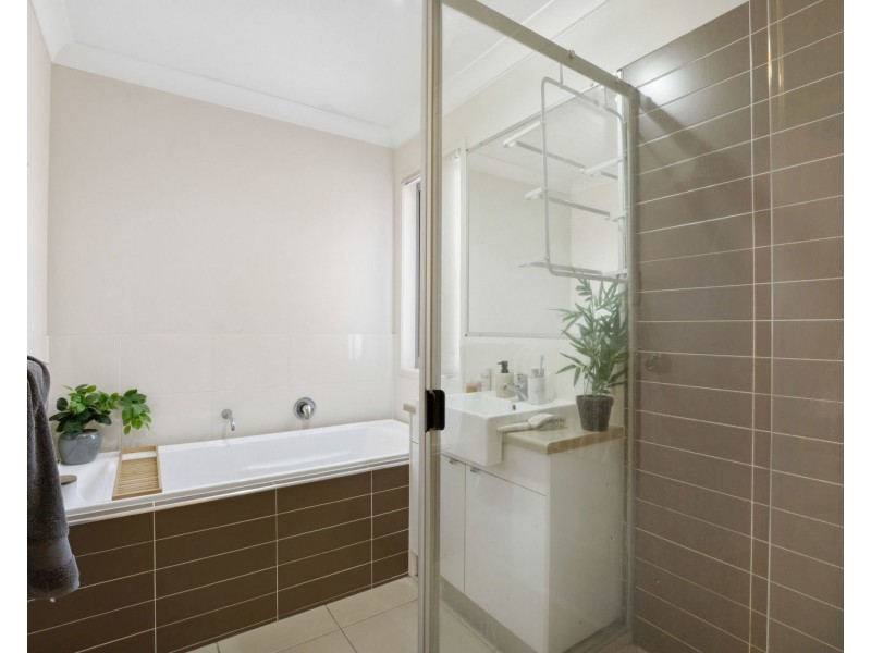 31 Dobinson Street, Bucasia QLD 4750
