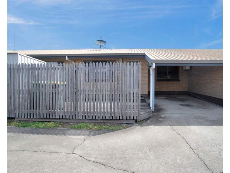 2/9 Stevenson Street, South Mackay QLD 4740
