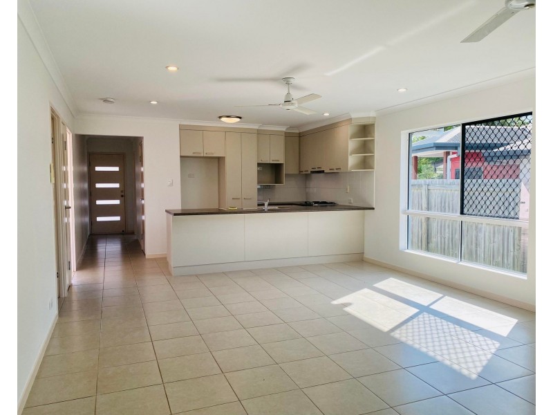 18 Montgomery St, Rural View QLD 4740