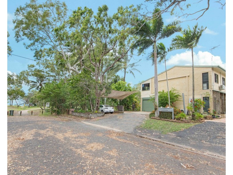 Unit 8 / 4 Symons Avenue, Bucasia QLD 4750