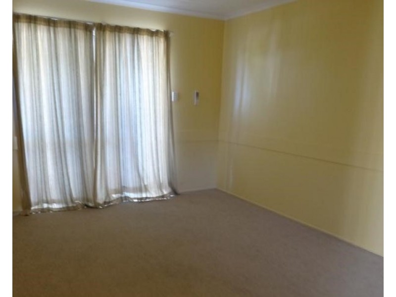 2/13 Michael Moohin Drive, Slade Point QLD 4740