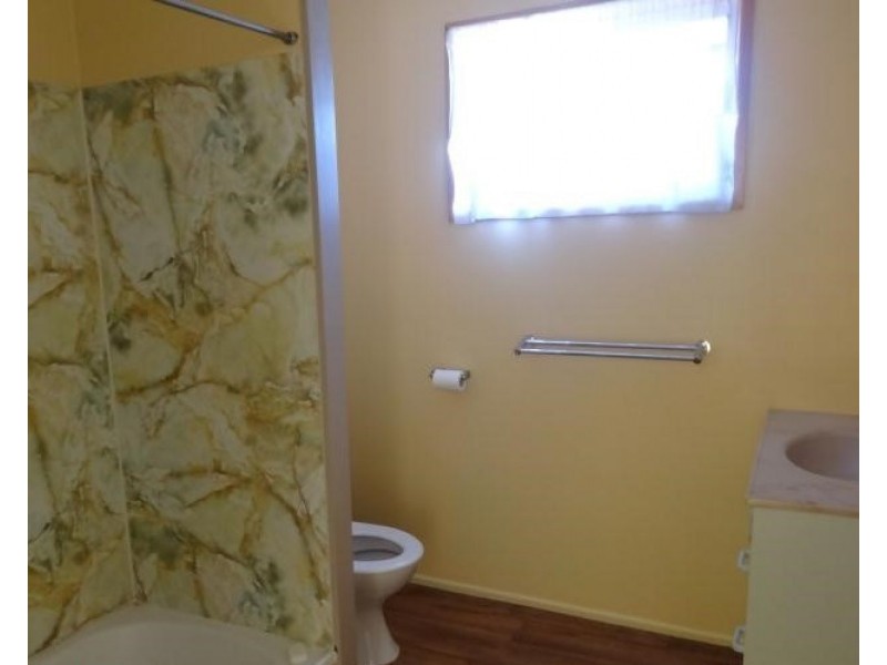 2/13 Michael Moohin Drive, Slade Point QLD 4740