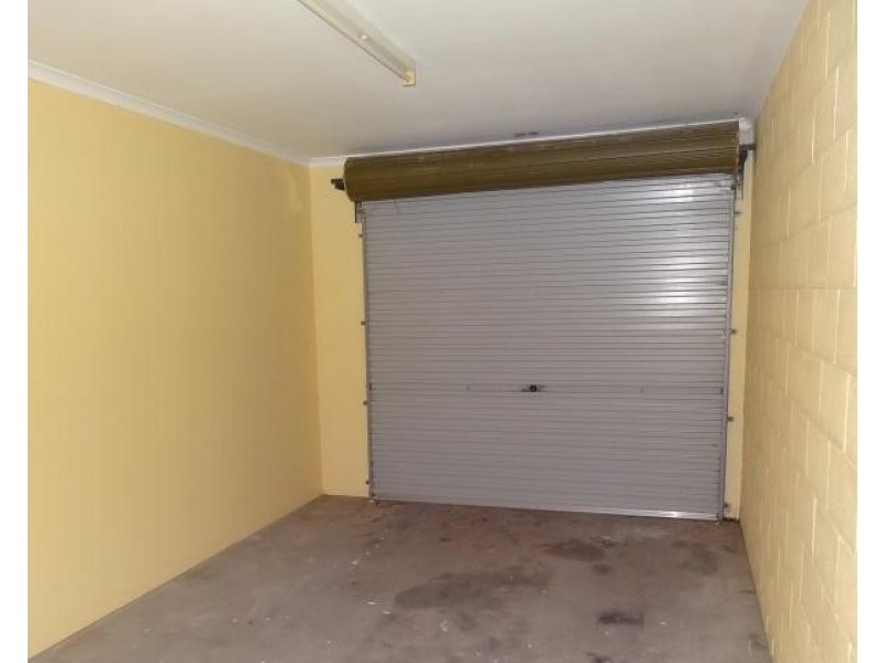 2/13 Michael Moohin Drive, Slade Point QLD 4740