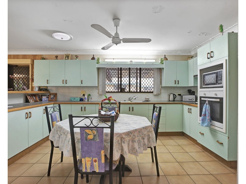 25 Warland Street, South Mackay QLD 4740
